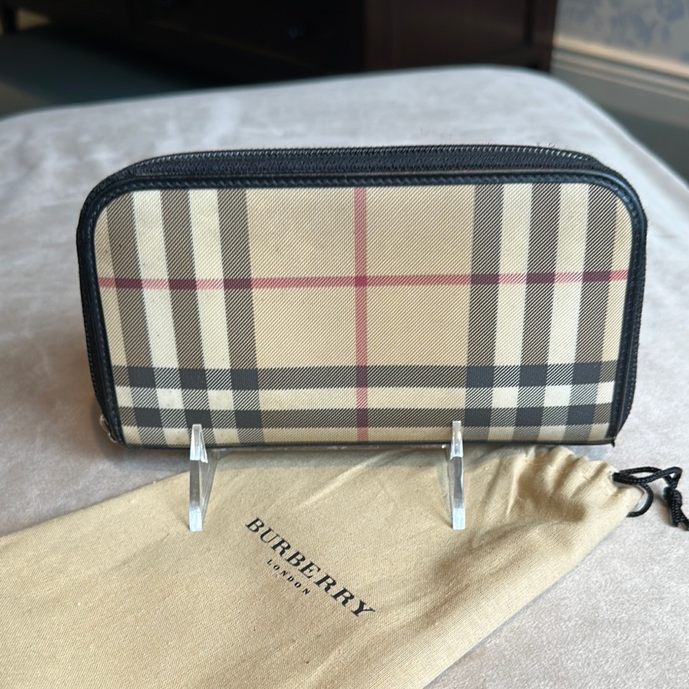 Vintage Burberry Nova Check Wallet